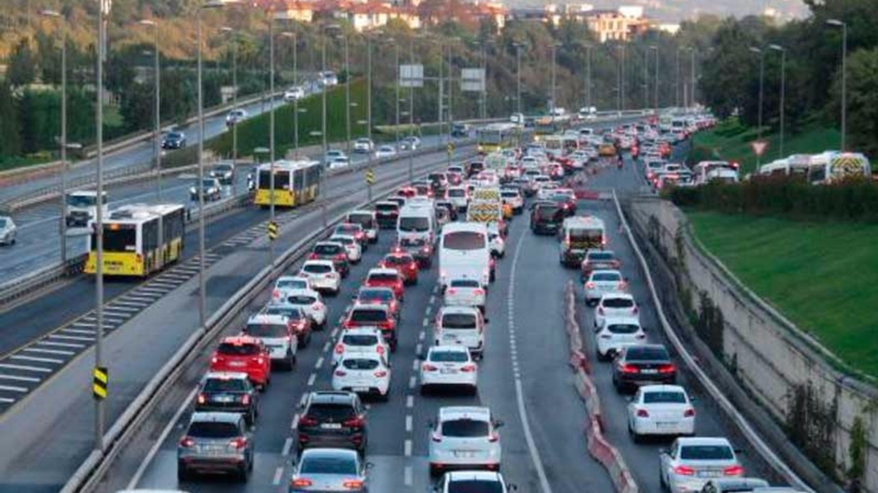 İstanbul'da kademeli mesai başladı