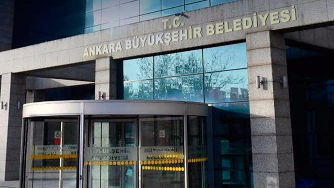 MHP'li Haberal, güvenlik görevlisinin üzerine araç sürdü: ABB görüntülerin tamamını paylaştı