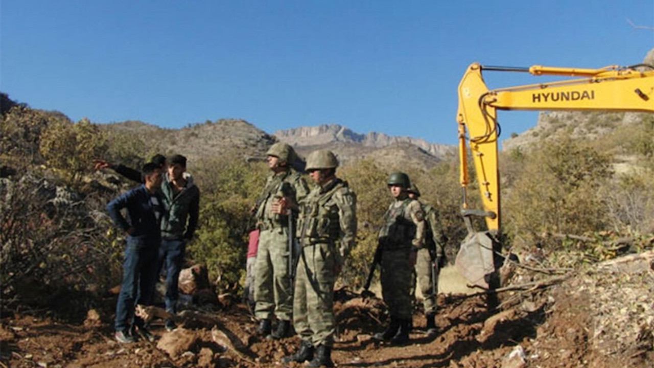 Hakkari'de silahlı saldırı: Bir işçi yaşamını yitirdi, iki işçi ağır yaralandı