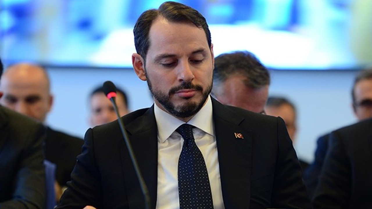 Albayrak, deprem vergilerini soran vekile internet sitesini adres gösterdi