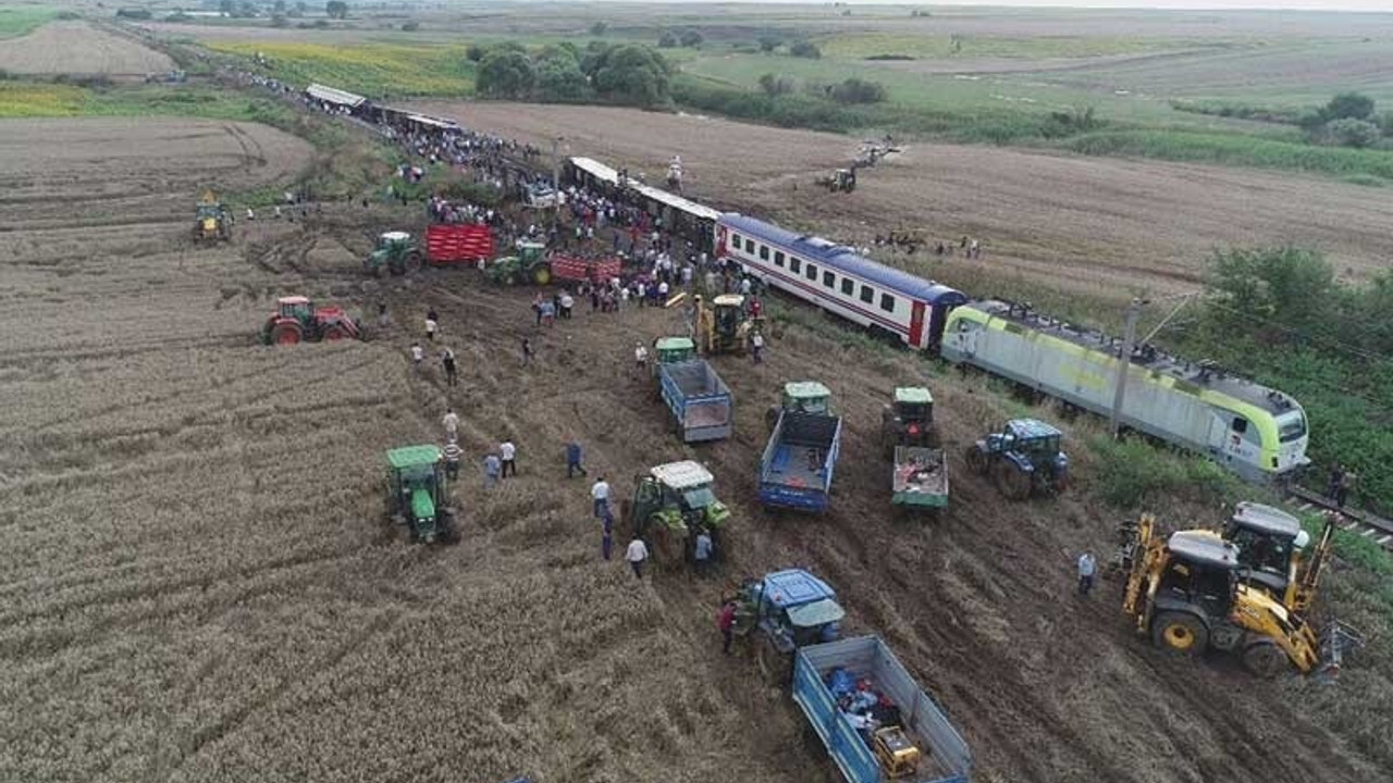 Çorlu tren katliamına ilişkin yeni bilirkişi raporunda TCDD'nin 5 ayrı birimi kusurlu bulundu