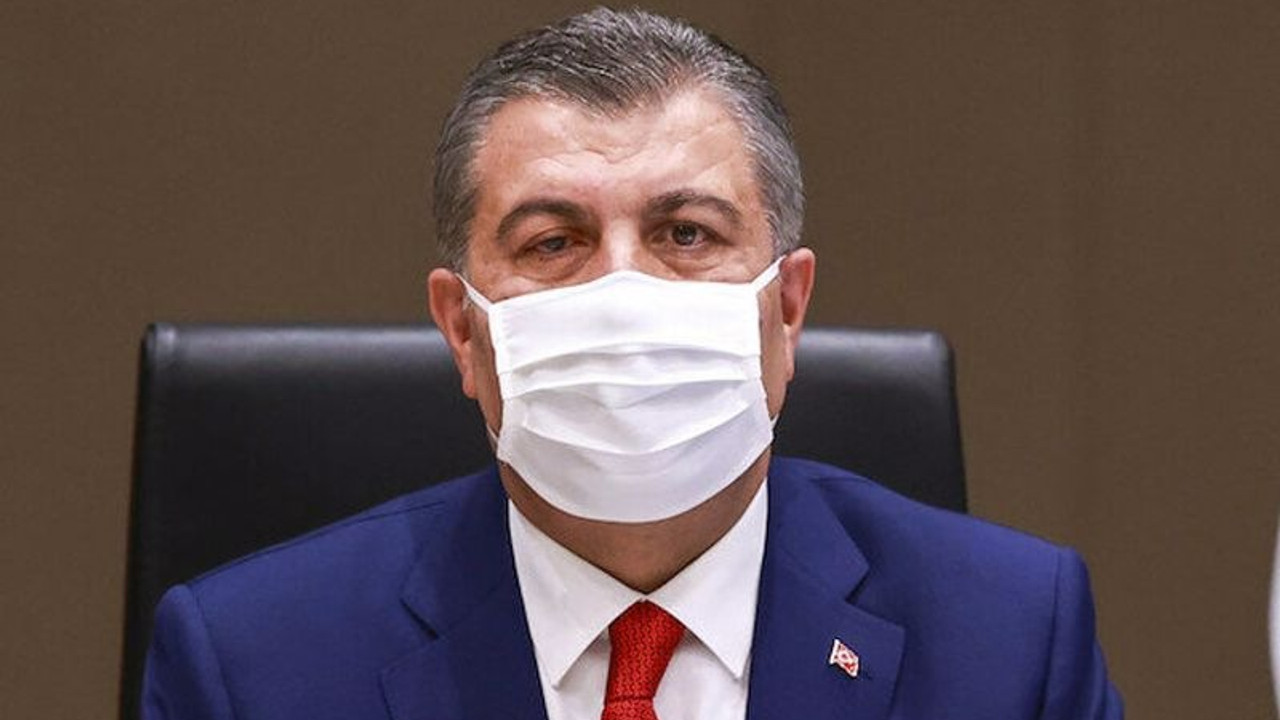 Bakan Koca'dan 'burnun altına indirilmiş maske' açıklaması