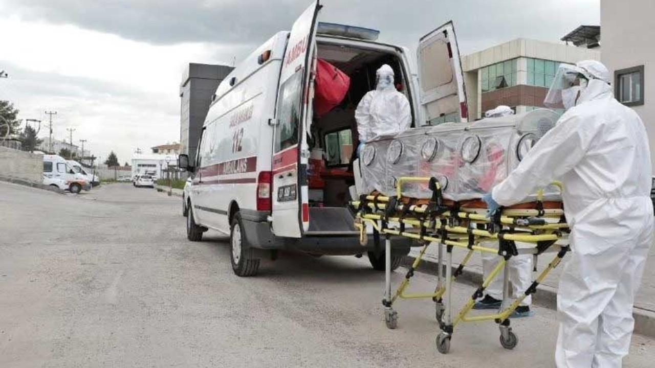 AKP'li belediye başkanı: Hastaneler doldu, yoğun bakımlar yetmiyor