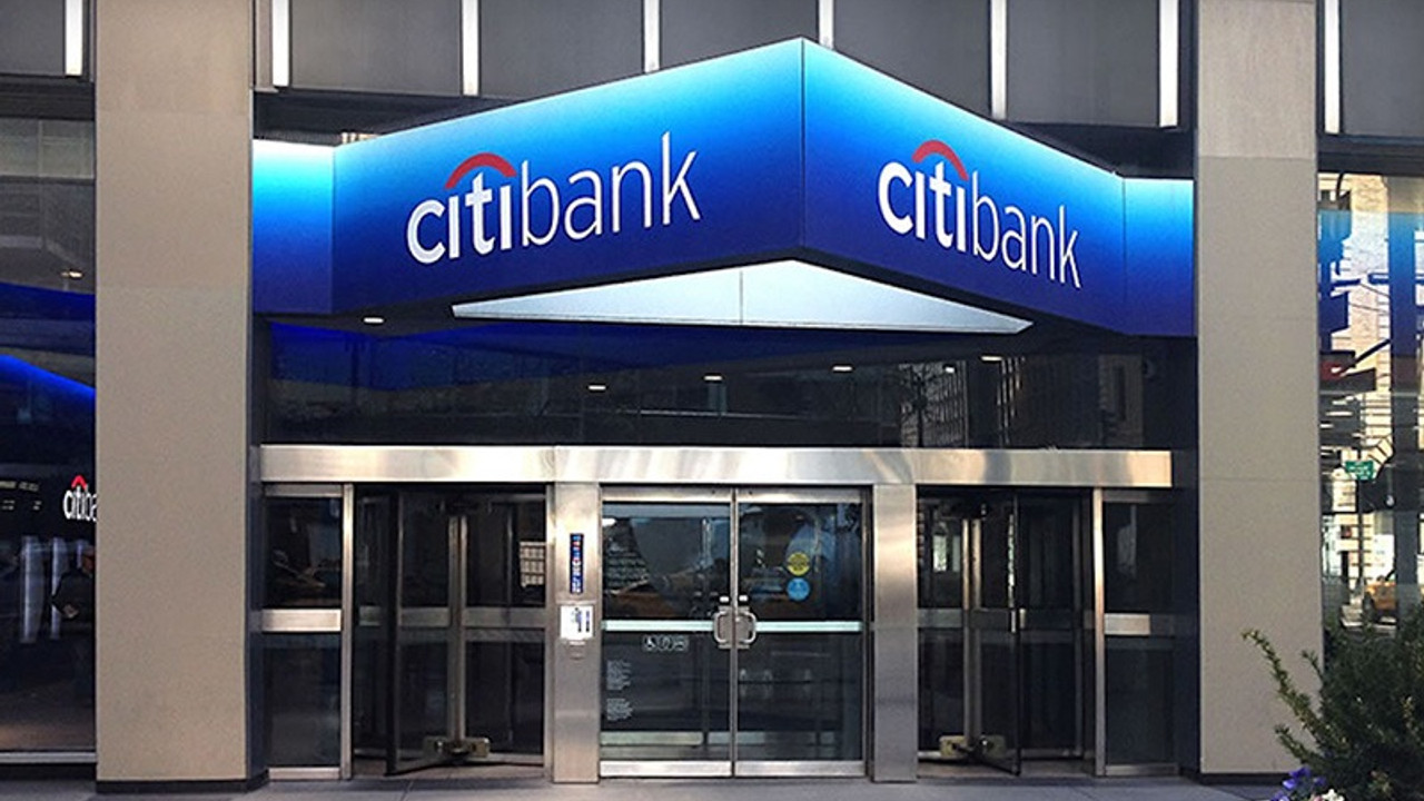 Citibank: Aşı geniş çaplı dağıtılırsa dolar 2021'de yüzde 20 kadar değer kaybeder