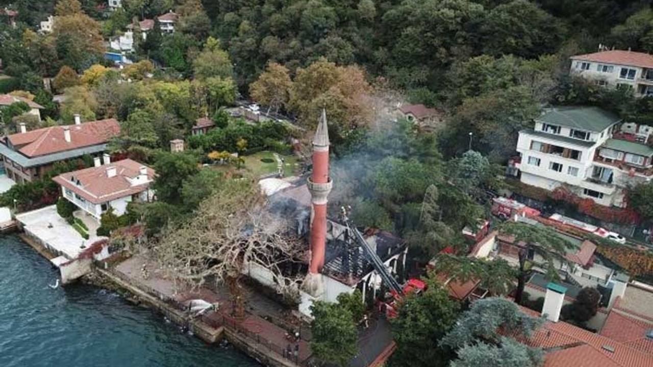 İBB'den Vaniköy Camisi'nde çıkan yangına ilişkin açıklama