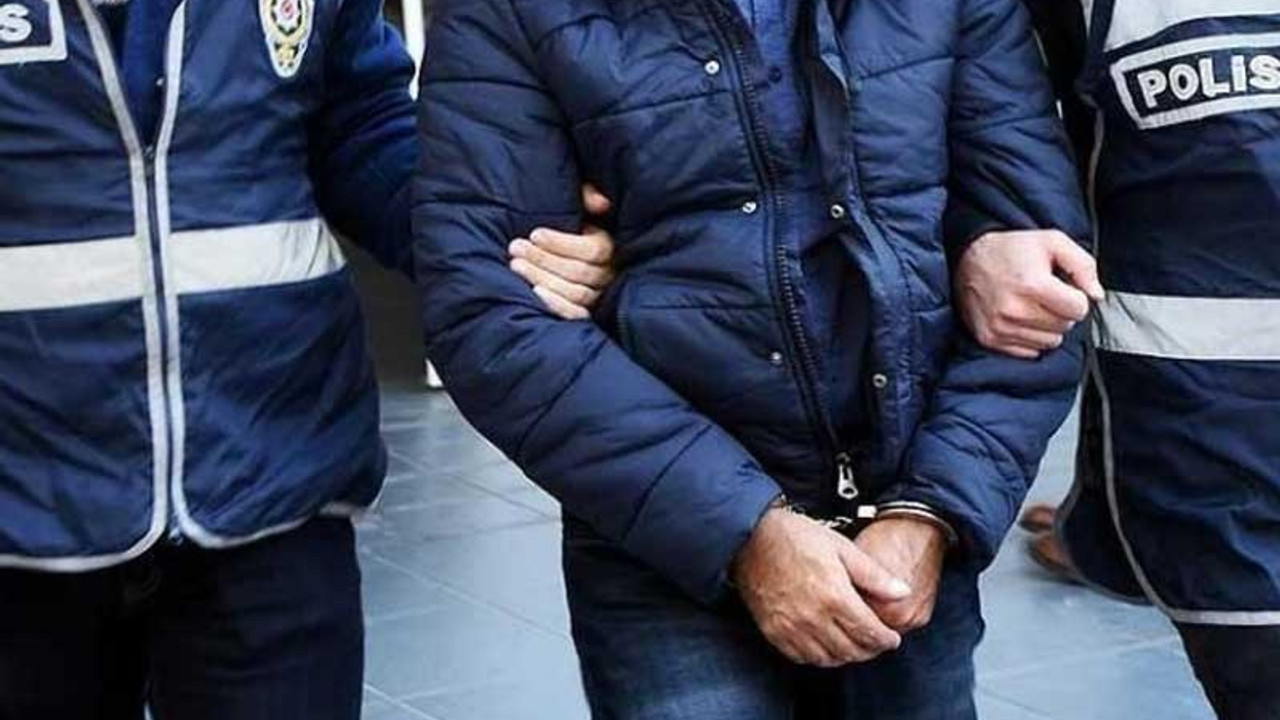 İzmir'de gözaltına alınan 17 kişiden 16'sı serbest bırakıldı