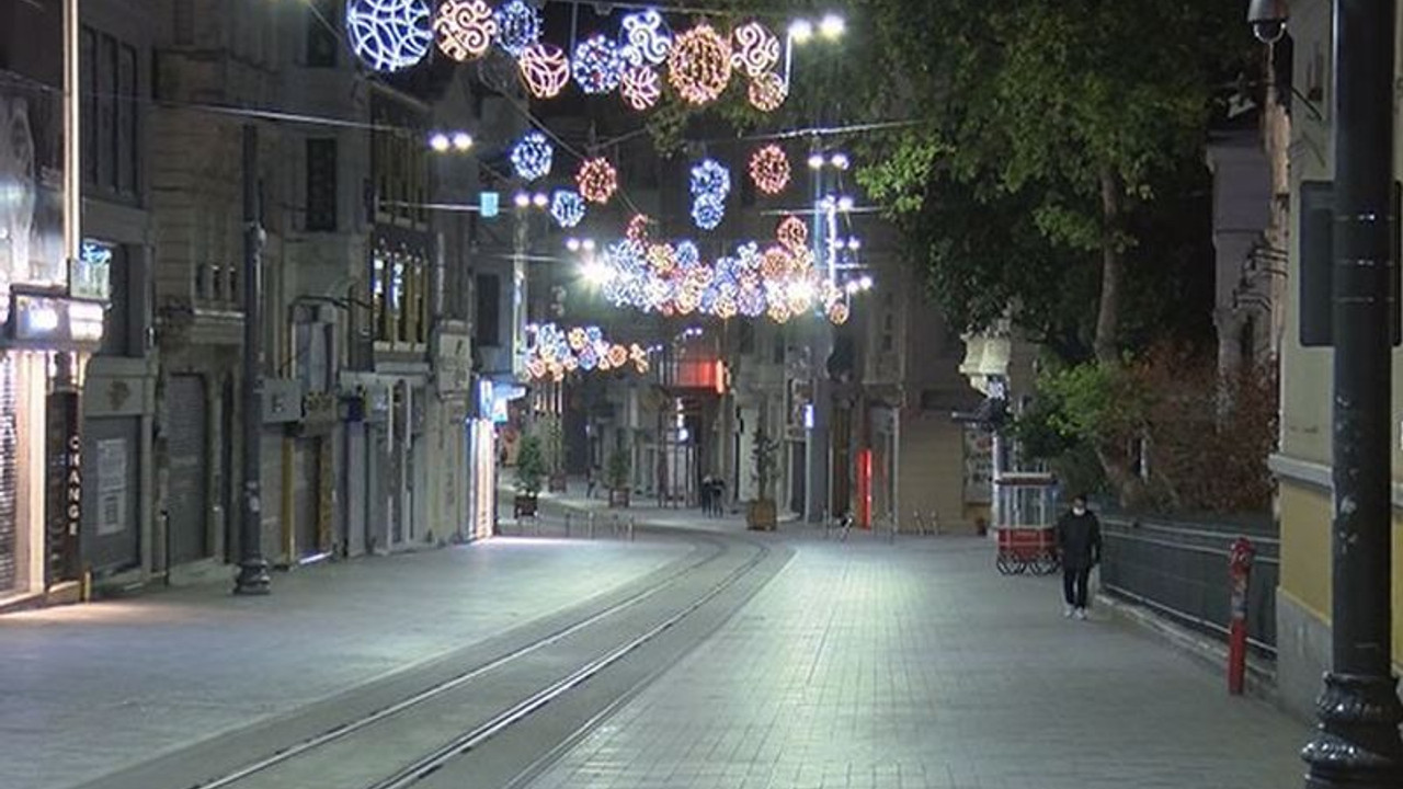 Toplum Bilimleri Kurulu üyesi: Yılbaşında 4 gün sokağa çıkma kısıtlaması olabilir