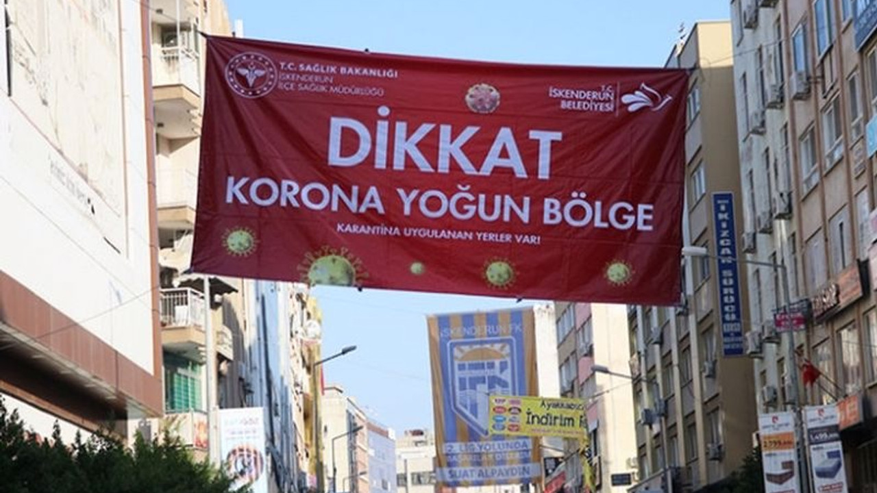 Salgının ağır seyrettiği bölgelere afiş: 'Dikkat korona yoğun bölge'