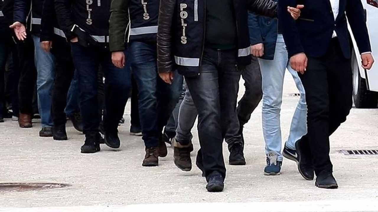 3 ilde silahlı suç örgütü operasyonu