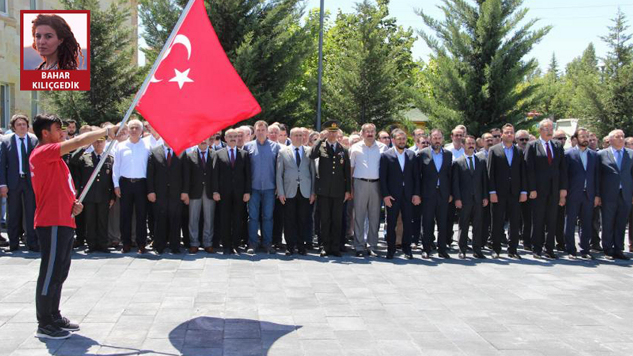 'Ya törene katıl ya işten atıl'