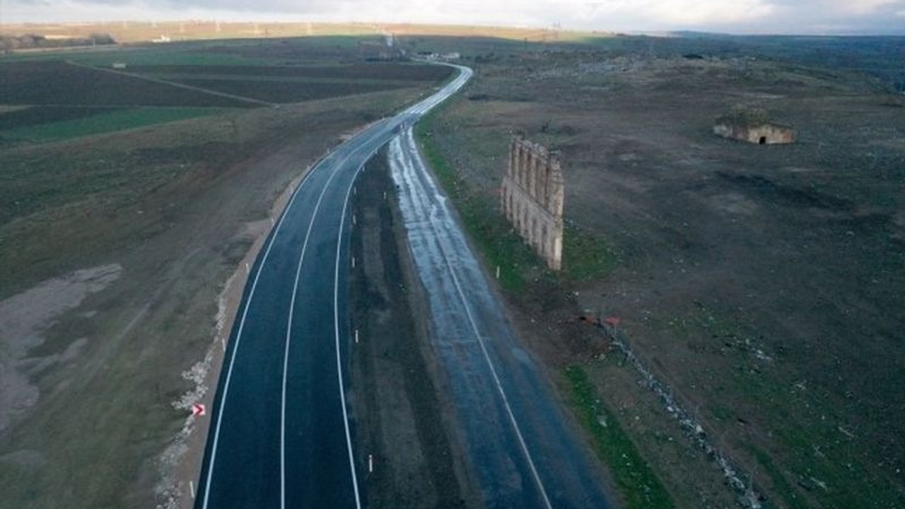 Edirne'de tarihi yapının kalan tek duvarının korunması için yol kaydırıldı