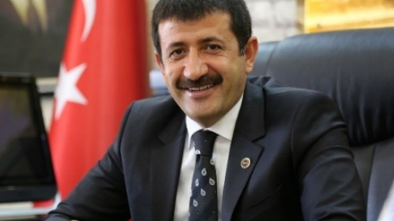 Haber kaldırmada yeni yöntem: AKP'li başkan için sahte mahkeme kararı