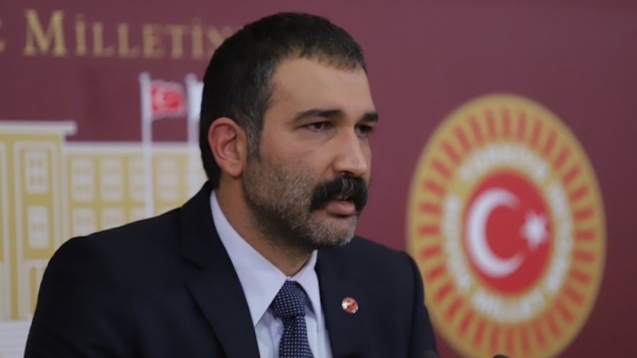 Barış Atay: Kültür ve sanatla alakası olmayan bir bakandan bahsediyoruz