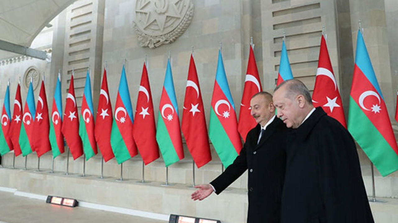 İran, Erdoğan'ın okuduğu şiir nedeniyle izahat bekliyor