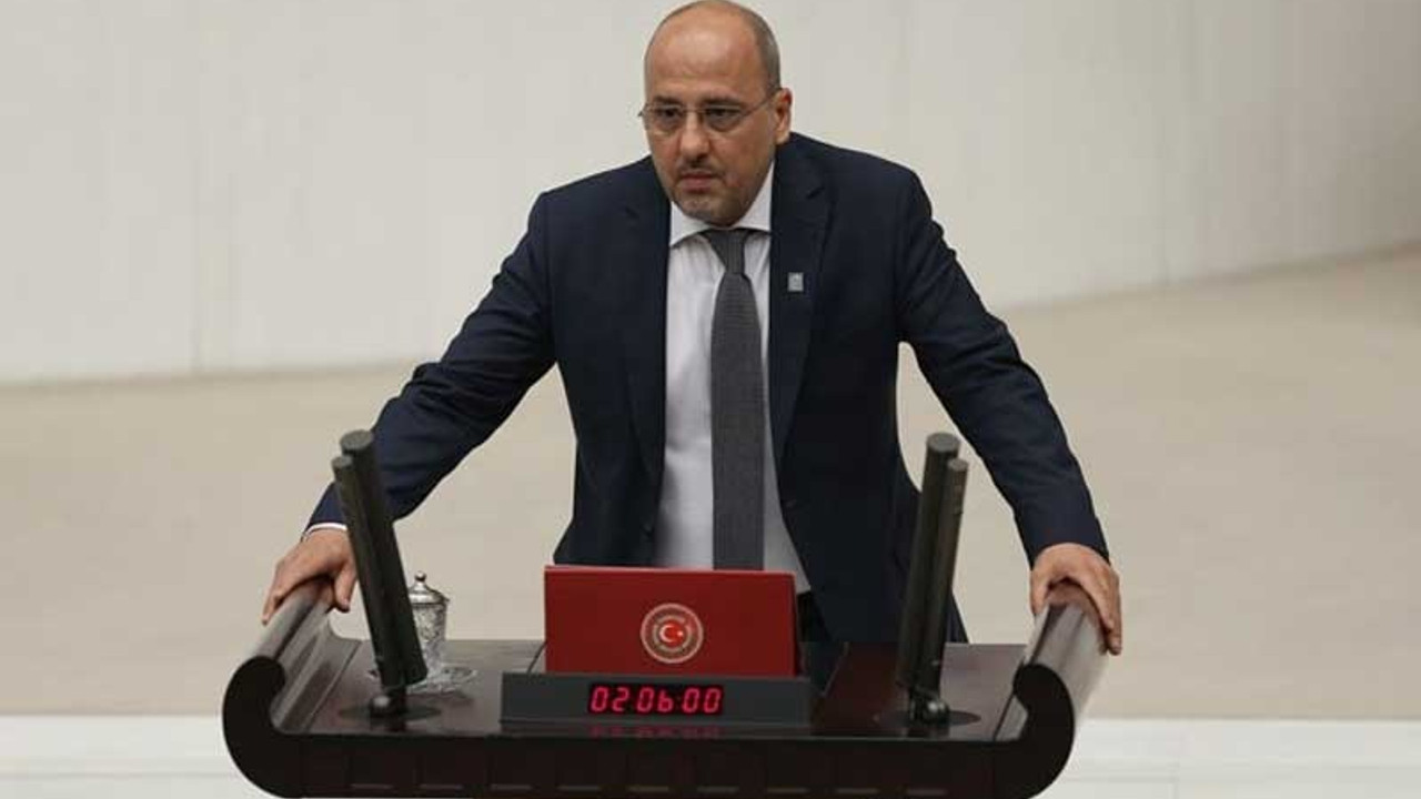 Ahmet Şık'a 'üst düzey bir yargı personeli' hakkındaki paylaşımı gerekçe gösterilerek soruşturma açıldı