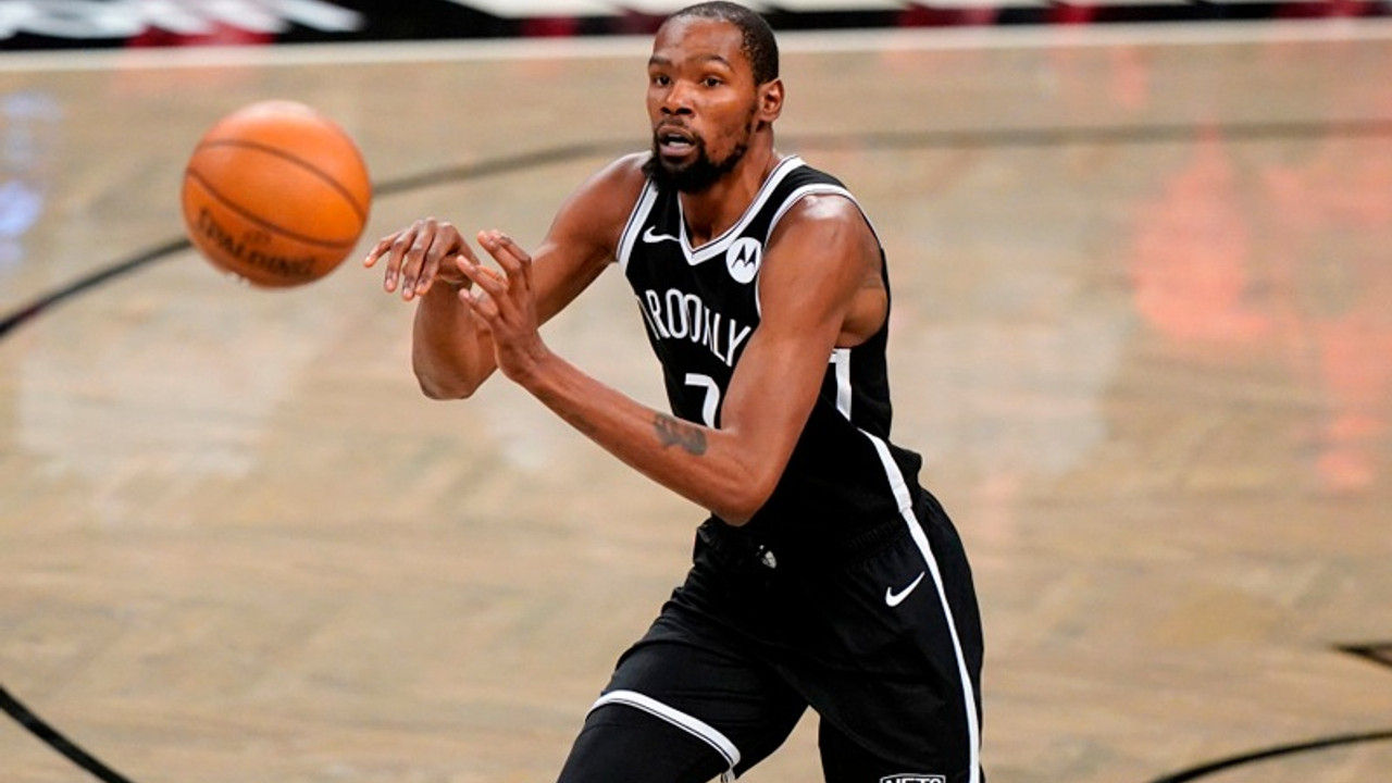 Kevin Durant 552 gün sonra basketbola döndü