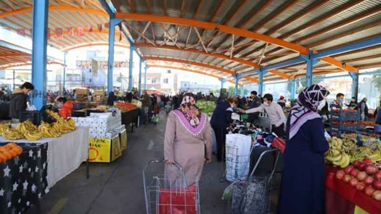 Pazarcılar: Borçla ay sonunu getiriyoruz