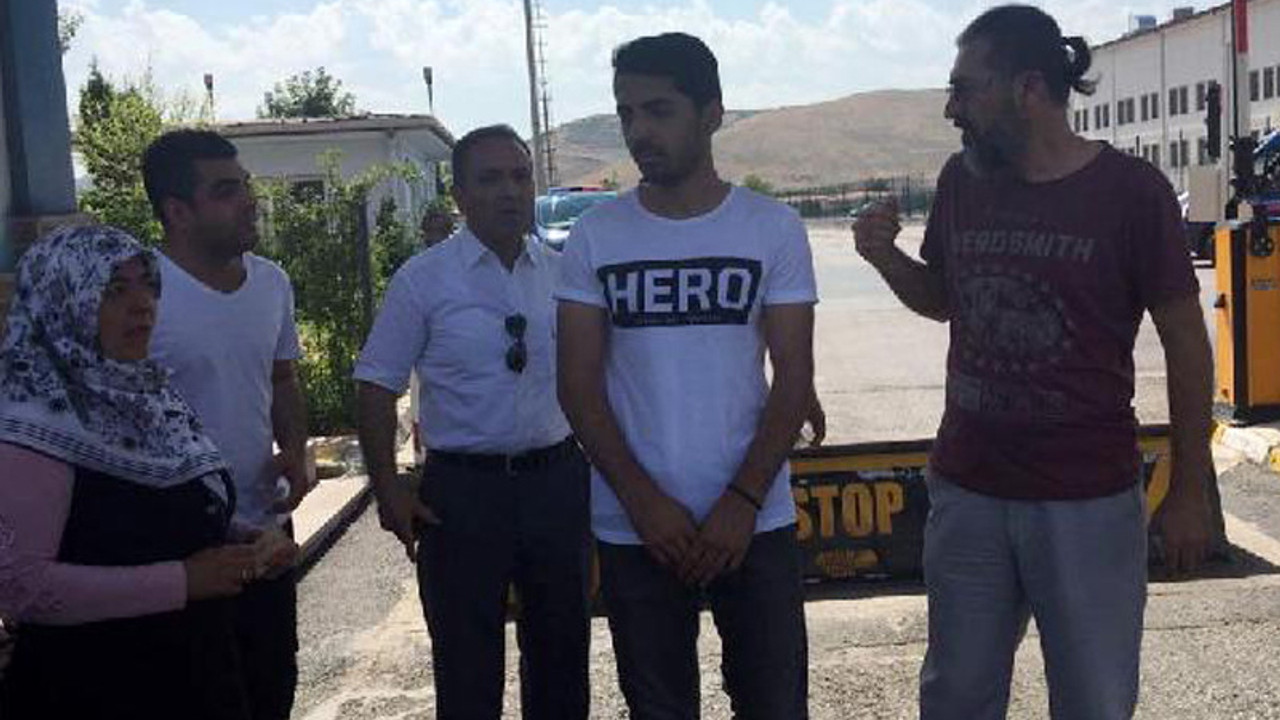 'Hero' tişörtü giyen sanık yakını gözaltına alındı