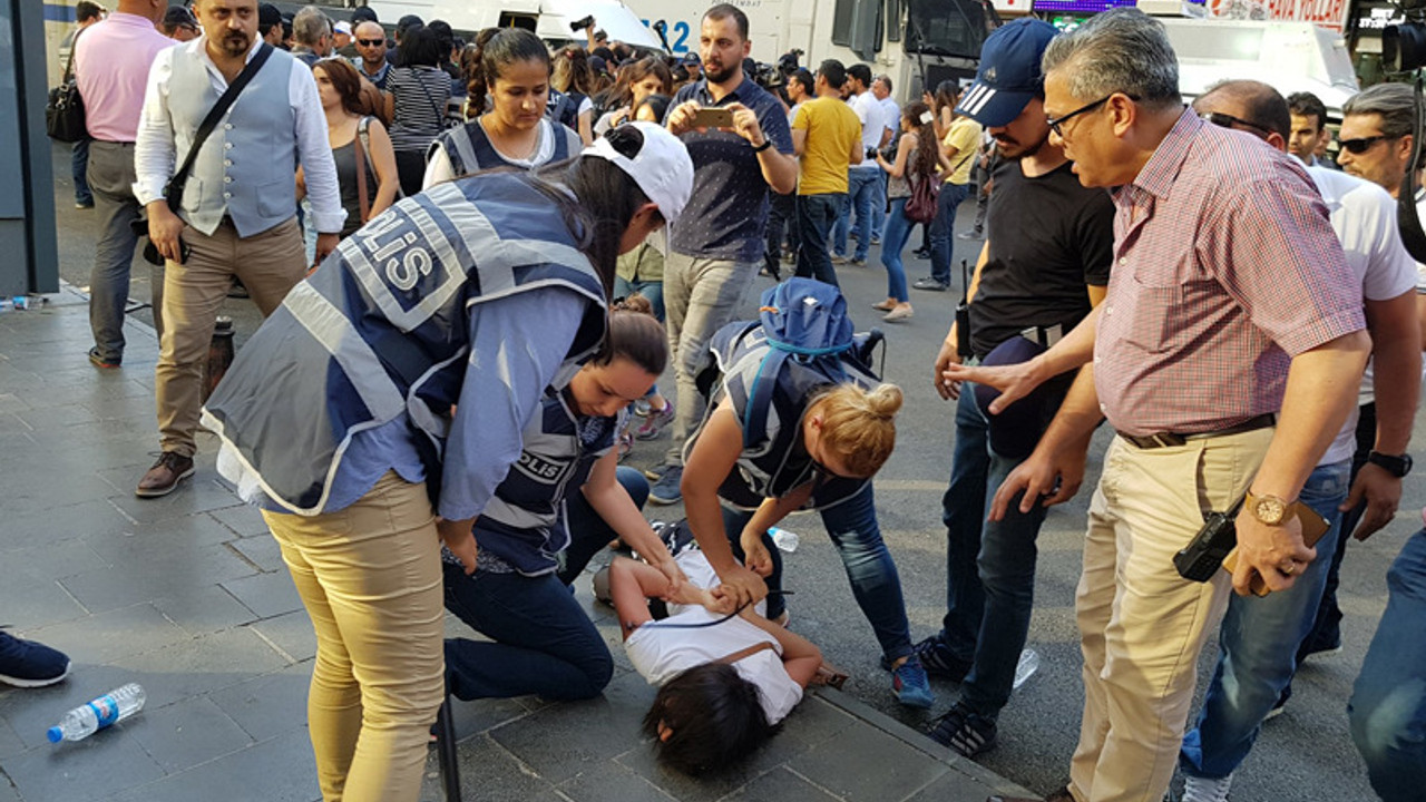 İhraç karşıtı eyleme polisten sert müdahale