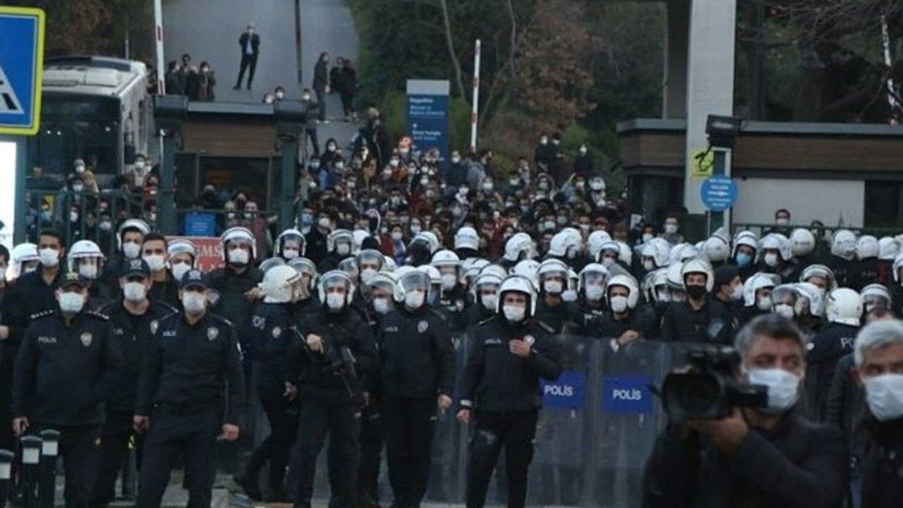 Beşiktaş ve Sarıyer'de gösteri ve yürüyüşler yasaklandı