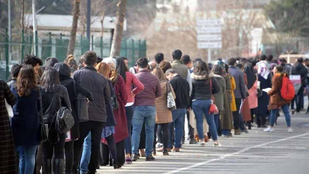 Prof. Konukman: 8 milyondan fazla işsiz var, nerede sizin yüzde 12,7'niz?