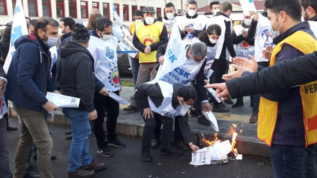 Yüzde 3'lük zamma memur tepkisi: Kuru ekmek zammı değil; İnsanca bir yaşam istiyoruz