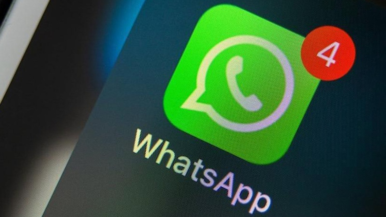 WhatsApp veri paylaşımı kararını şimdilik erteledi