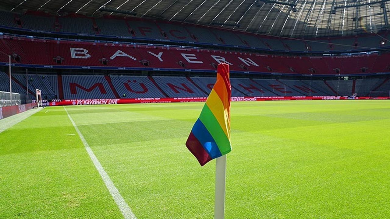 Bayern Münih resmi Twitter hesabı, LGBTİ+ paylaşımına tepki gösteren kullanıcıya yanıt verdi: Bye bye