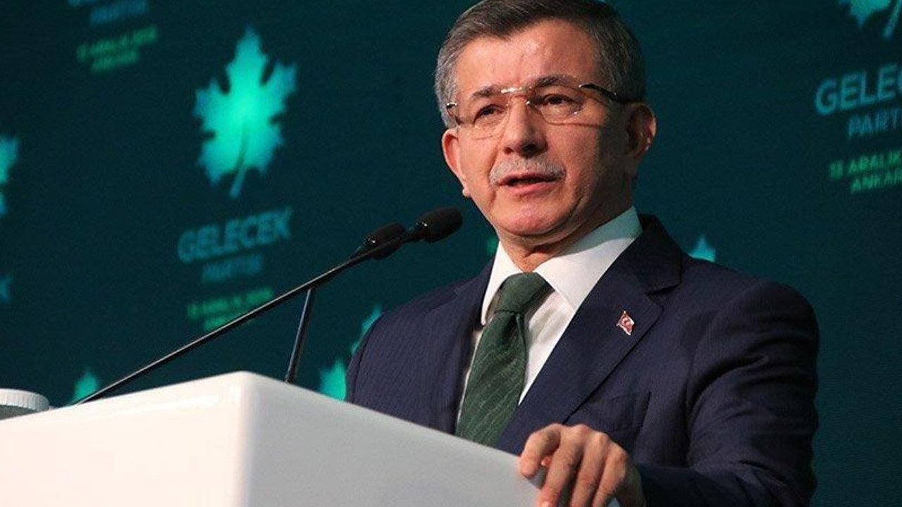 Davutoğlu: Bahçeli başlarına kayyum atanmış, Erdoğan her gün kendisini dövdürüyor