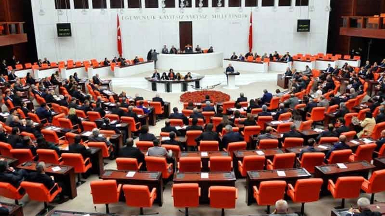 HDP'li Ayşe Acar Başaran: Sizin tecrit tanımınız nedir?