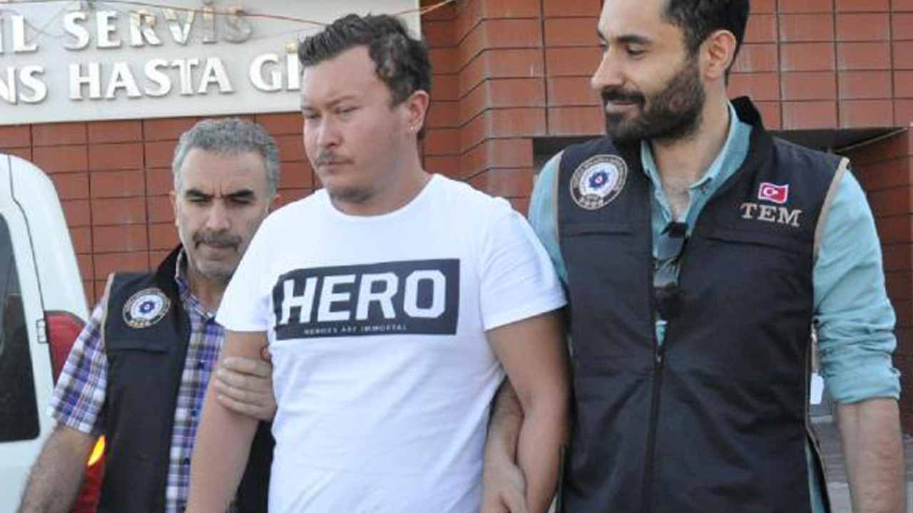 Polis 'Hero' tişörtlülere göz açtırmıyor