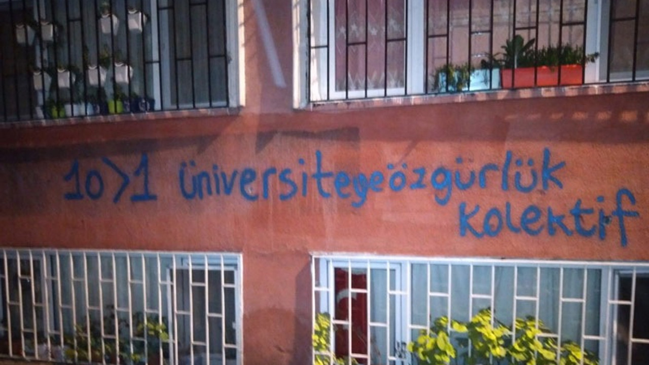 Boğaziçi protestolarında 'duvar yazılaması' yaptıkları iddia edilen 5 öğrenci gözaltına alındı