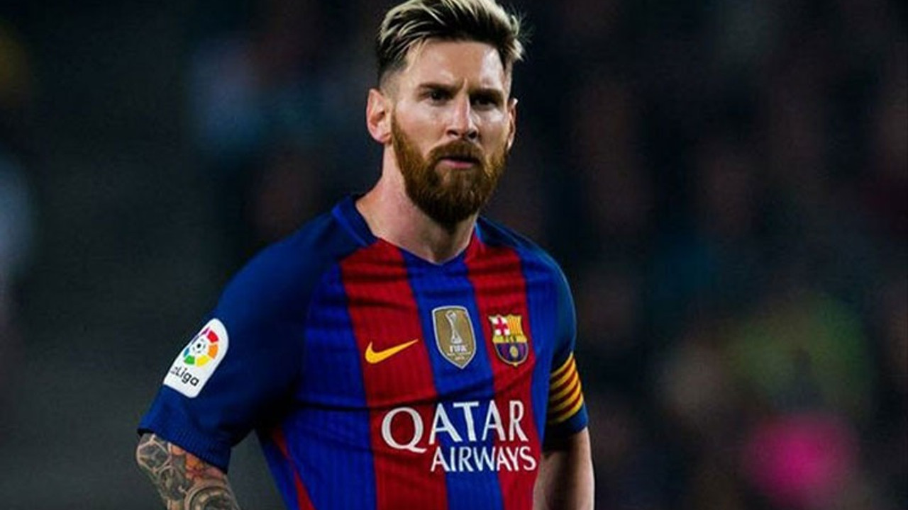 Messi rekor kırdığı maçta giydiği kramponların gelirini kanser hastası çocuklara bağışladı