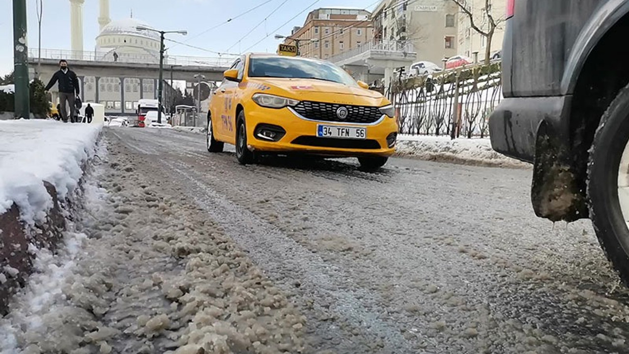 İstanbul'da yüz yüze eğitime bir gün daha ara verildi