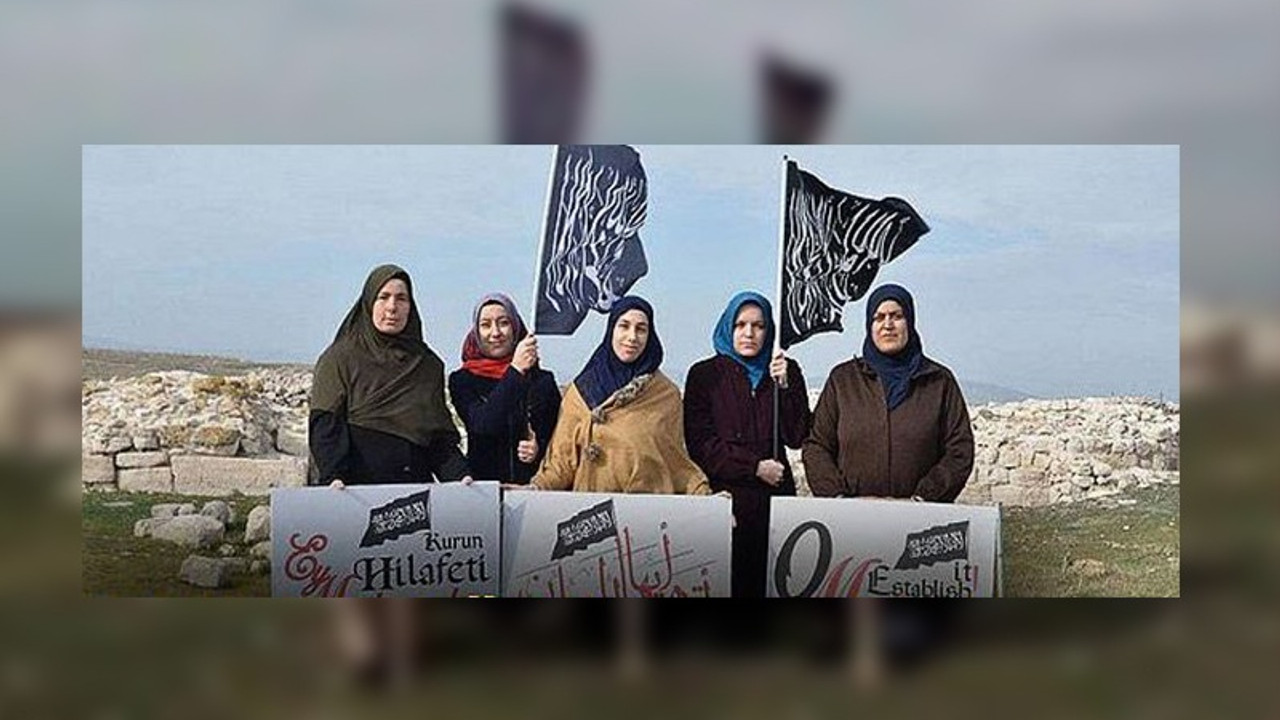 Afyon'da Hizb-ut Tahrir propagandası yapan kadınlar gözaltına alındı