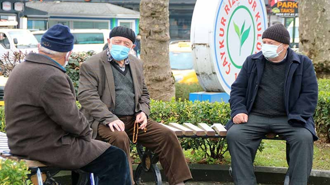 En çok vaka görülen iller arasındaki Rize'de 'çay sohbetleri' yasaklandı