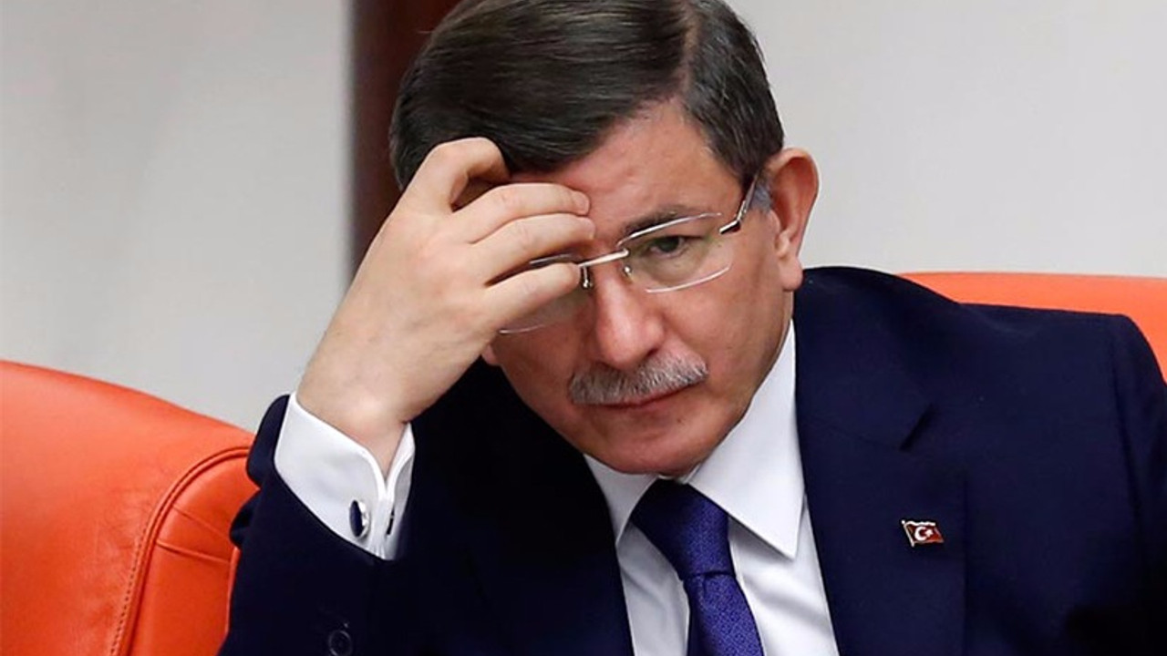 MHP'den Davutoğlu'na: Basiretsiz, kıt akıllı