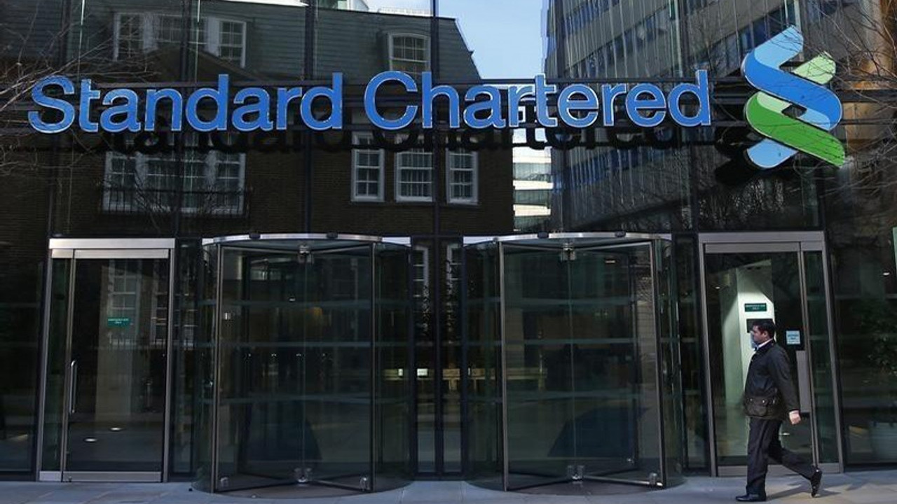 Standard Chartered'dan yıl sonu için 9 liralık dolar tahmini