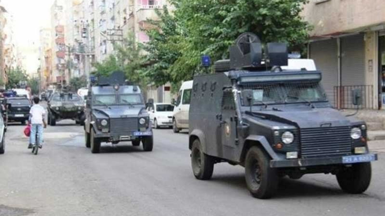 Diyarbakır'da gözaltına alınan 79 yaşındaki Soylu ve 71 yaşında Aslan tutuklandı