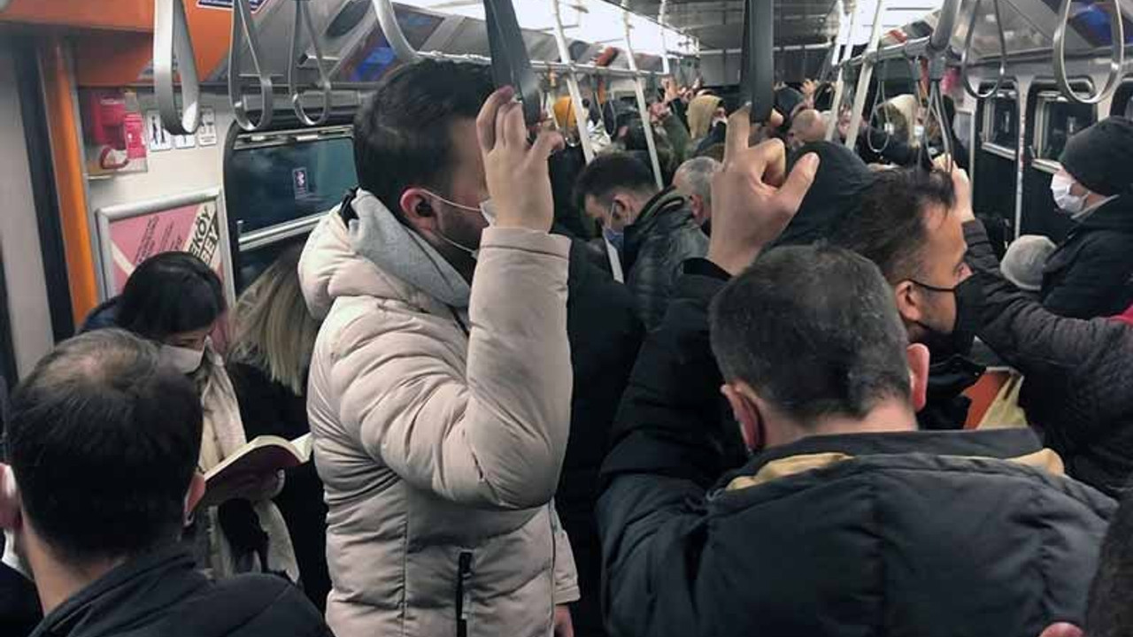 İstanbul'da mesai saatleri değişti; toplu taşıma araçlarında yoğunluk yaşandı