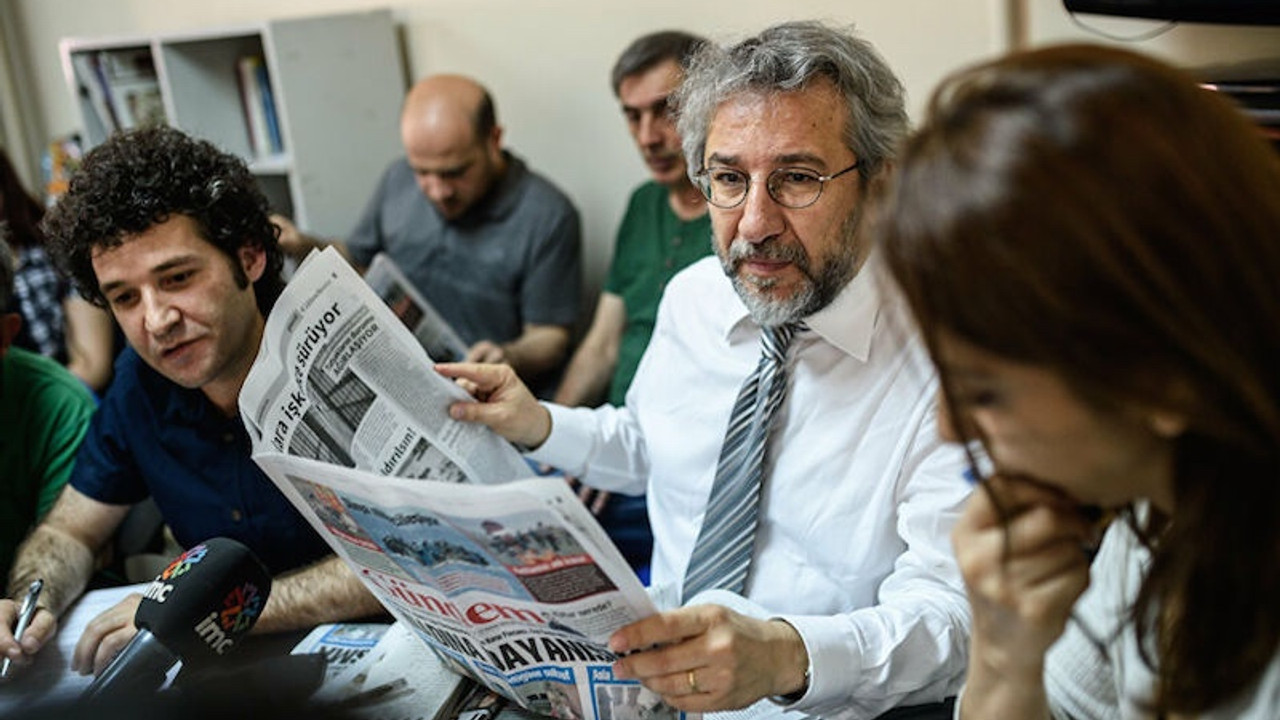 Özgür Gündem davaları görüldü: Can Dündar'ı yakalama emrinin infazına karar verildi