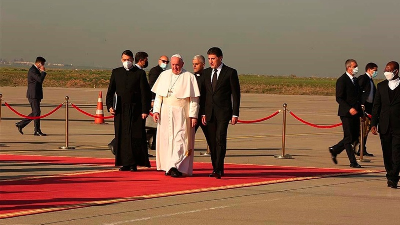 Irak ziyaretini sürdüren Papa Erbil'de