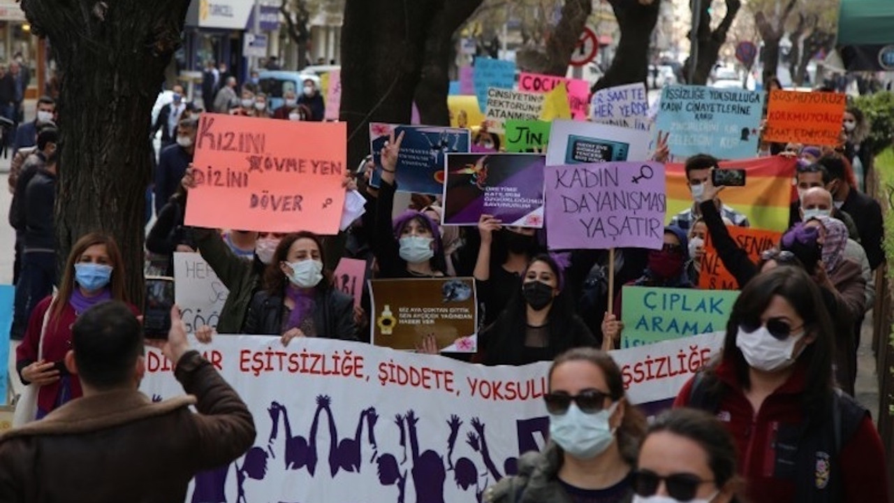 Antep'te 8 Mart: İstanbul Sözleşmesi'ni uygula