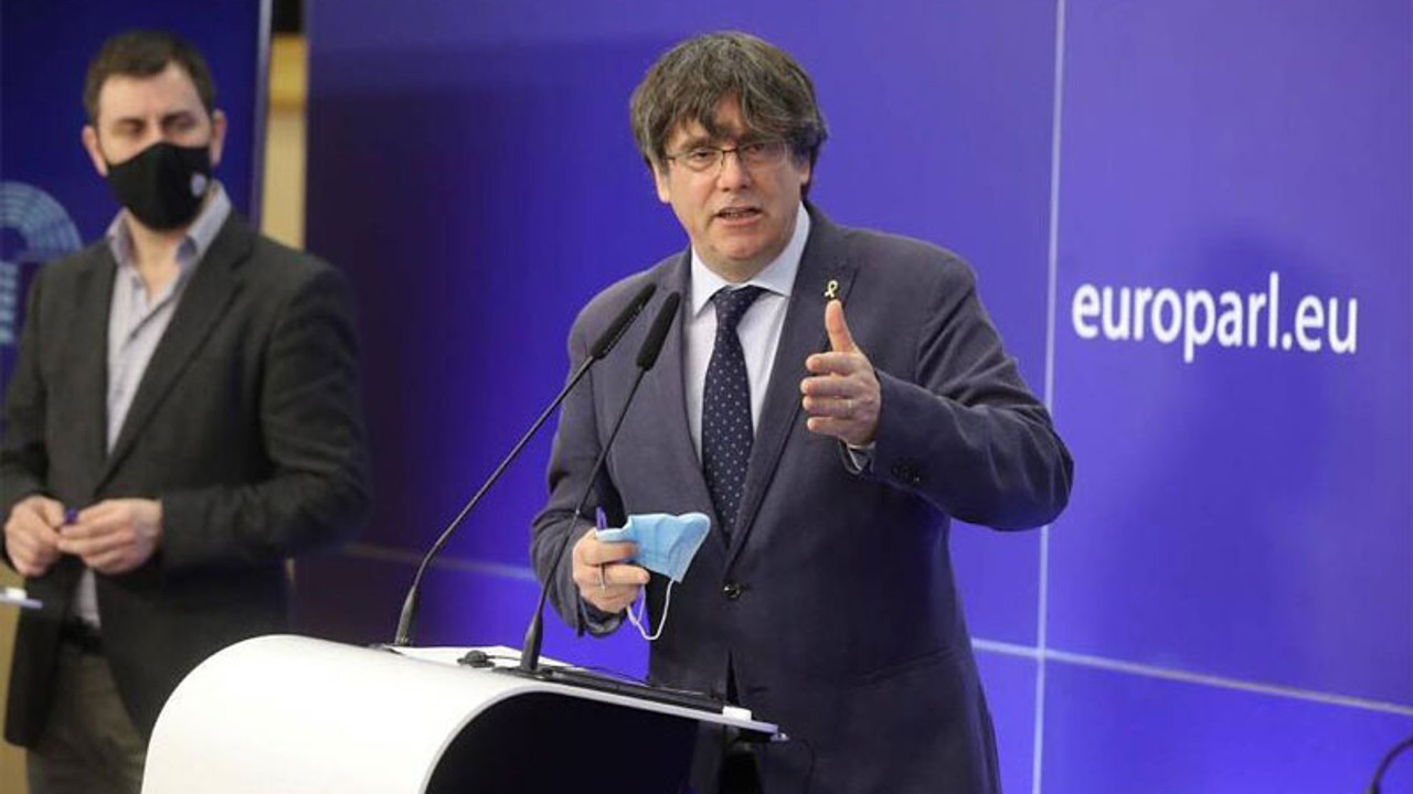 Avrupa Parlamentosu Katalan lider Puigdemont'un dokunulmazlığını kaldırdı