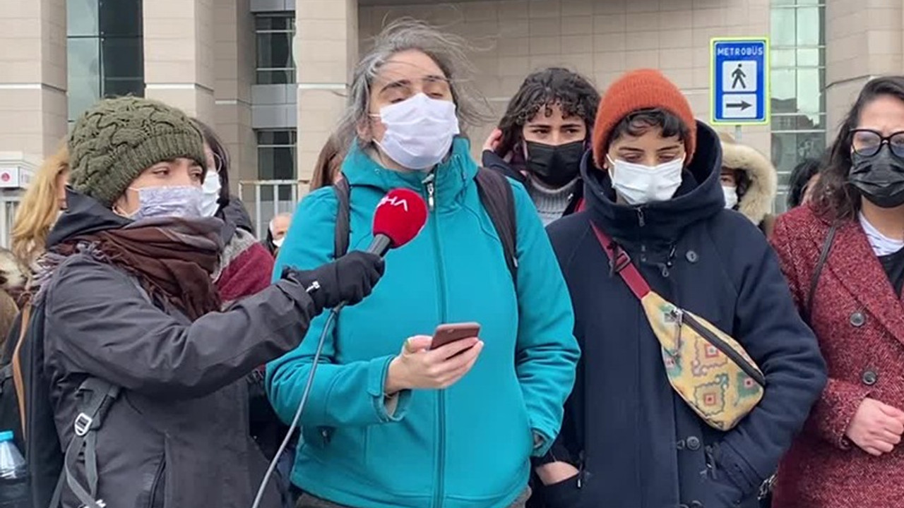 Feminist Gece Yürüyüşü'ne katıldıkları için gözaltına alınan kadınlar bırakıldı