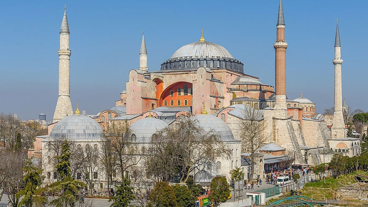 Ayasofya'yı beş yılda yaklaşık 14 milyon kişi ziyaret etti