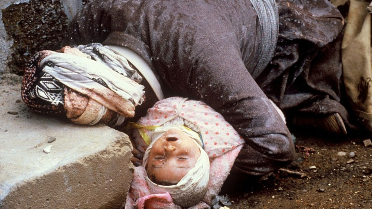 Gazeteci Öztürk, Halepçe fotoğrafında yer alan bebeğin hikayesini anlattı