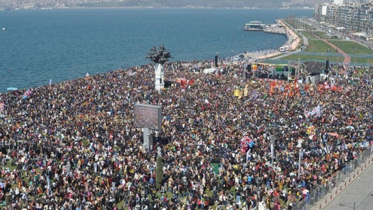 İzmir Newroz’u için Gündoğdu Meydanı’na izin çıktı