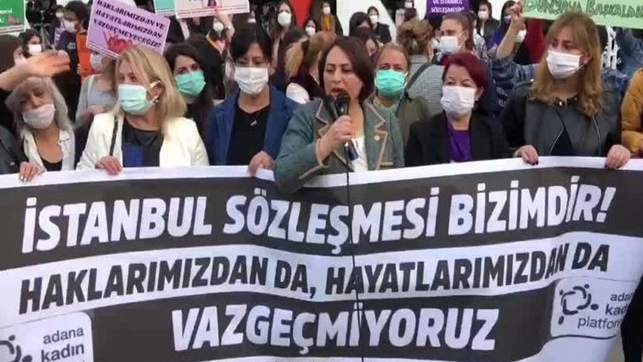 'Her gün cinskırımların yaşandığı bir ülkede İstanbul Sözleşmesi'ni kaldırmak neyin nesi?'