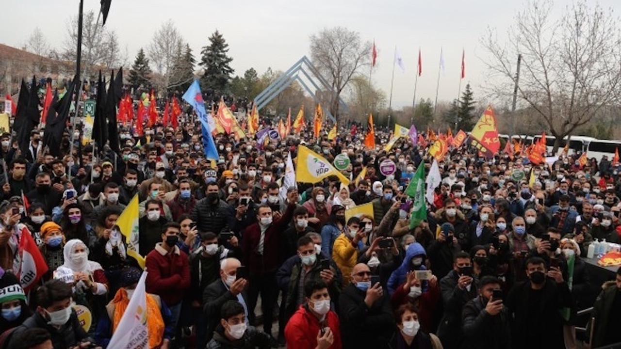 Newroz alanına alınmayan Gergerlioğlu: Aramıza engeller koyabilirler ama biz halkların vekiliyiz